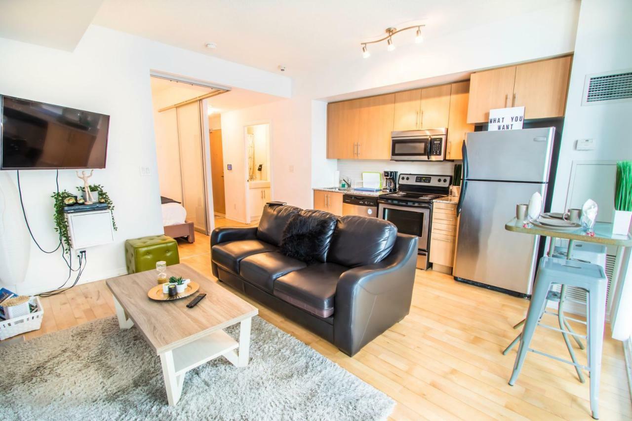 Micasa Suites - Stylish Condo In Maple Leaf Square Τορόντο Εξωτερικό φωτογραφία